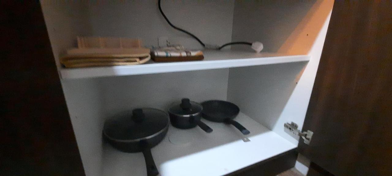 Air Luxury Makati Cbd With Balcony Apartment Manila Ngoại thất bức ảnh