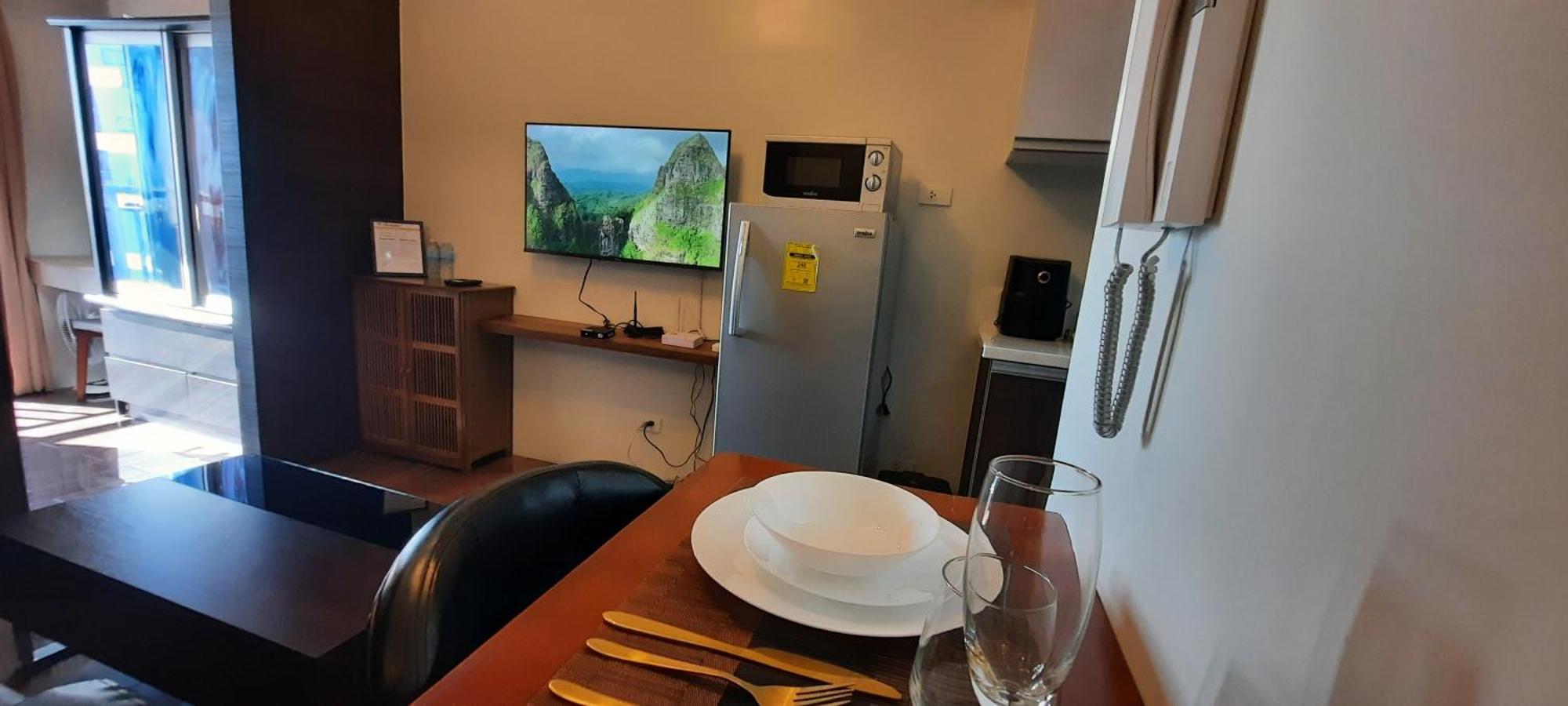 Air Luxury Makati Cbd With Balcony Apartment Manila Ngoại thất bức ảnh